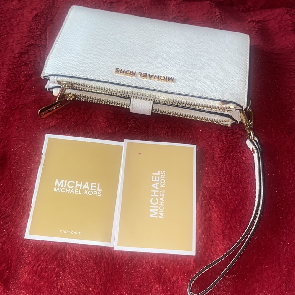 Michael Kors Wallet / Double Zipper - image 4